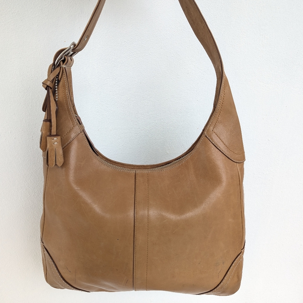 🤎 Coach Tan  Leather Hobo Bag - Picture 9 of 15
